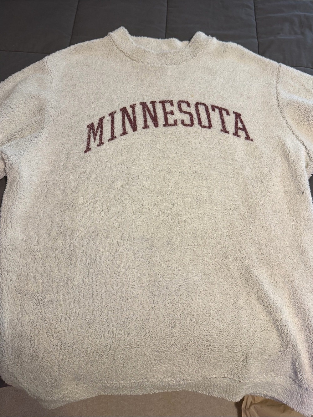 Minnesota pullover